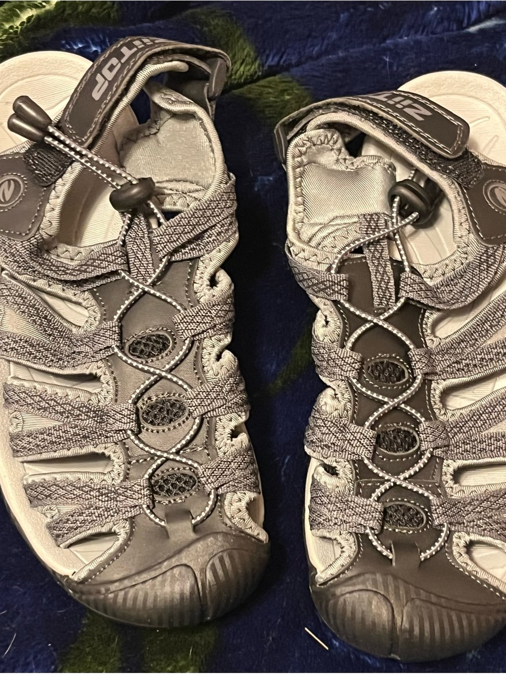 Ziitop Grey & Black Closed Toe Hiking Sandals Bungee Lace Up Closures Sz 7